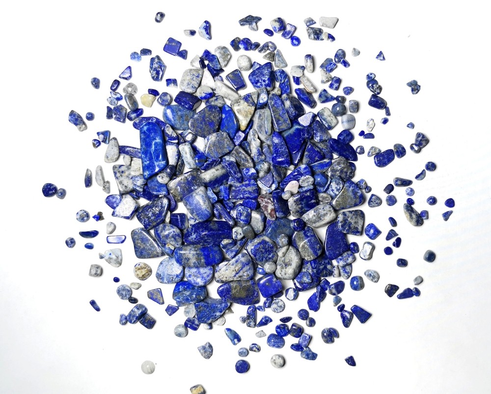 Lapis Lazuli Tumbled Chips Stone (1 Pound)